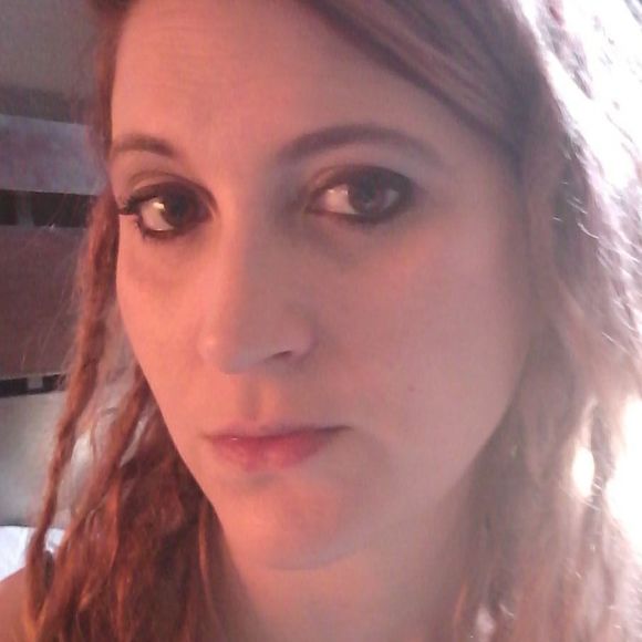 Meet your Posher, Shelly - Picture 1 of 1